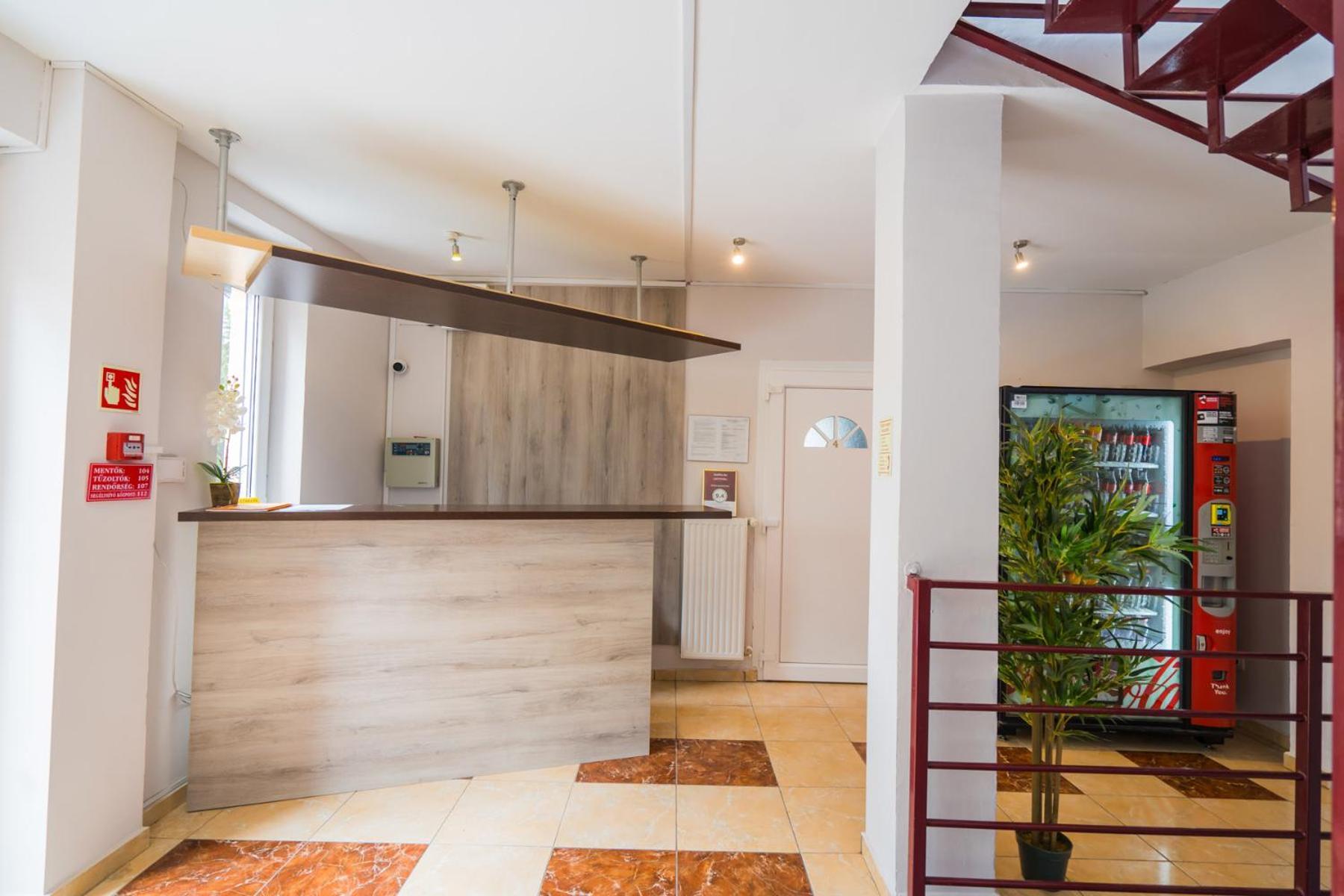 Riviera Apartmanhaz Шіофок Екстер'єр фото